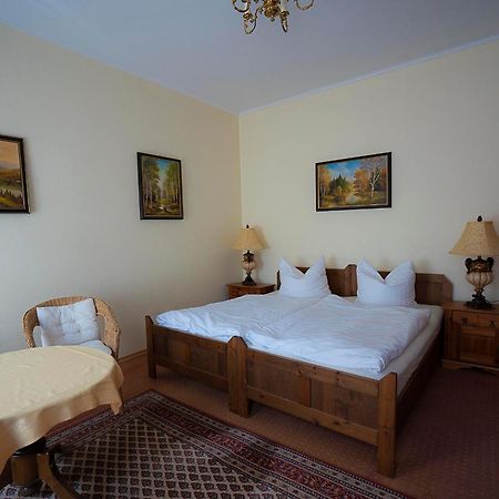 Pension Am Dom Schwerin  Chambre photo