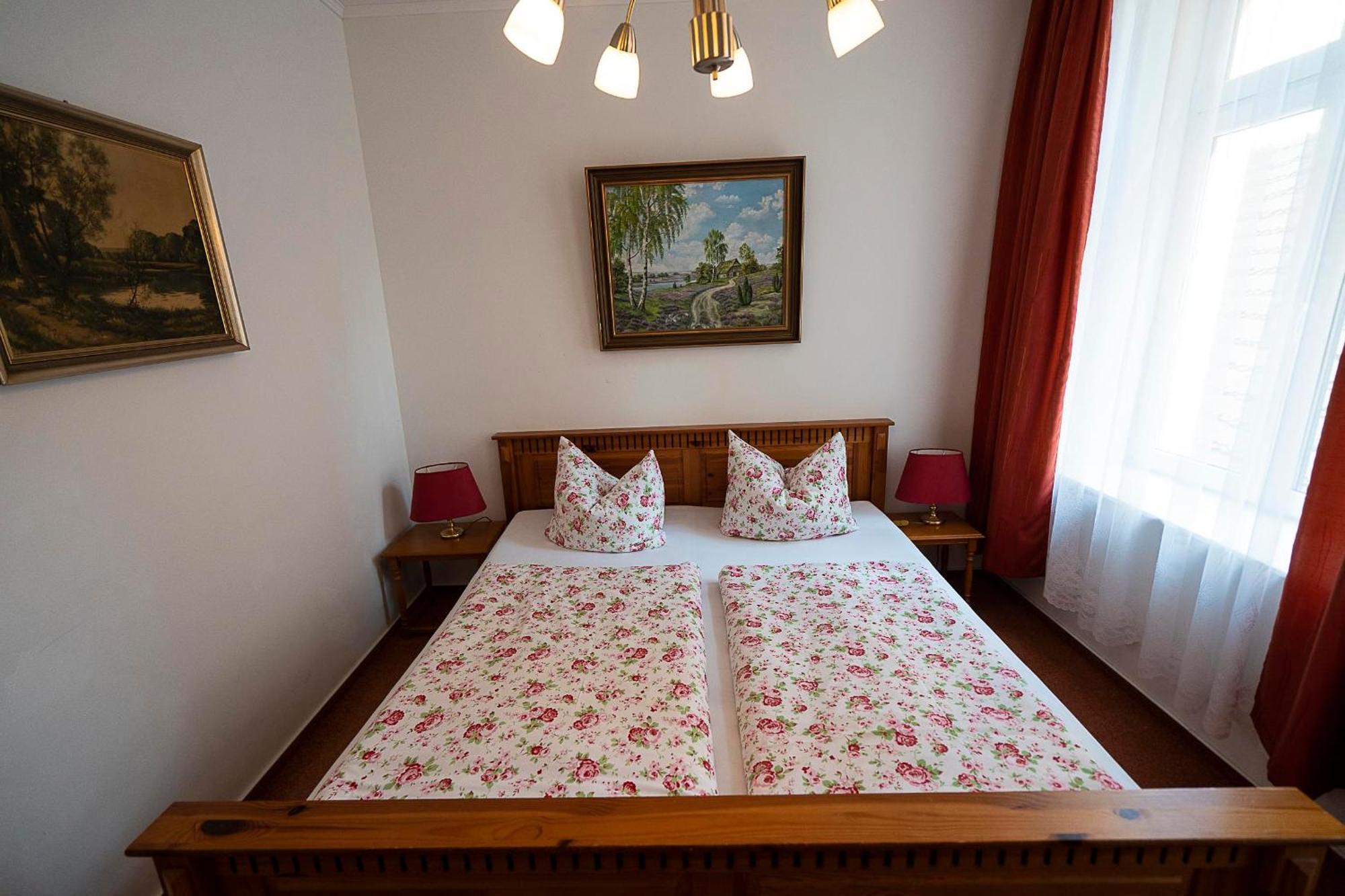 Pension Am Dom Schwerin  Chambre photo